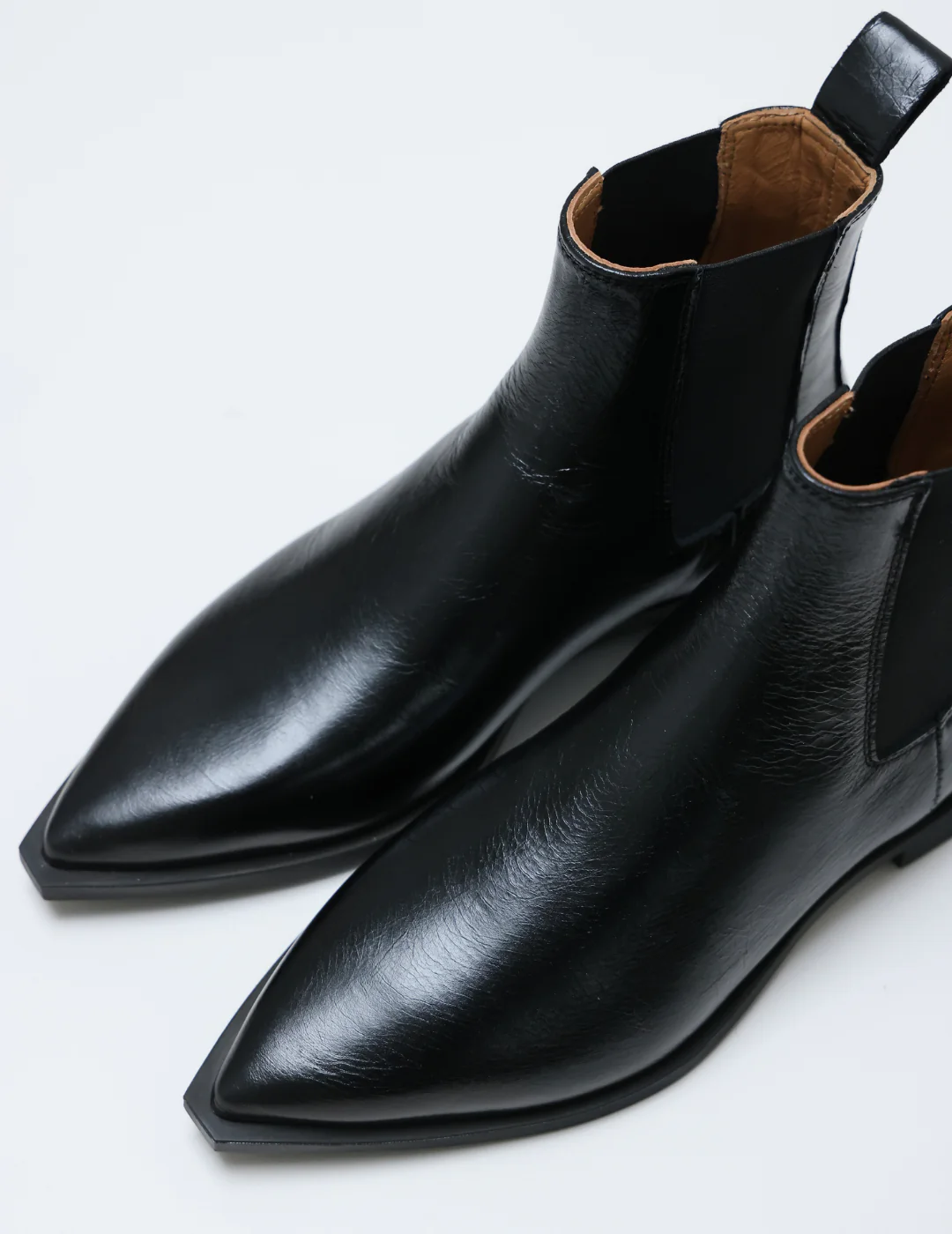 CPH410 | Shiny Leather Black - Image 7